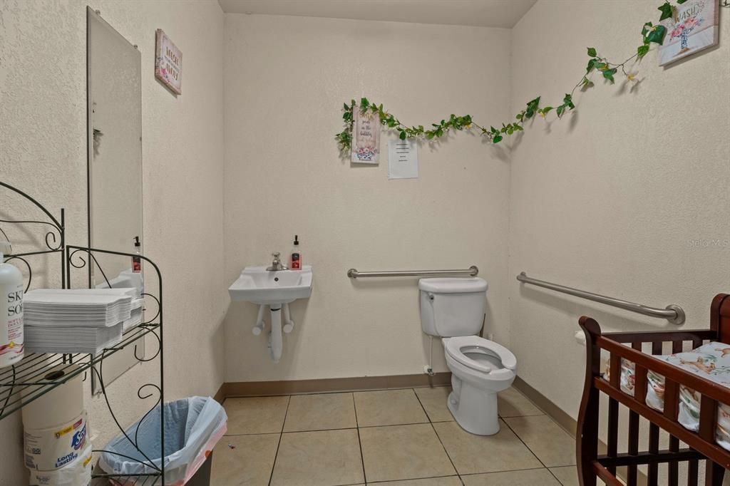 En Venta: $655,000 (0 camas, 0 baños, 1282 Pies cuadrados)