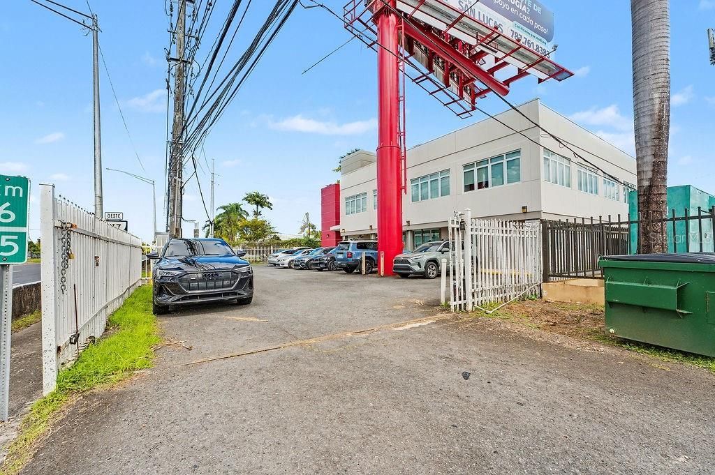 Active With Contract: $2,300,000 (0 beds, 0 baths, 0 Square Feet)