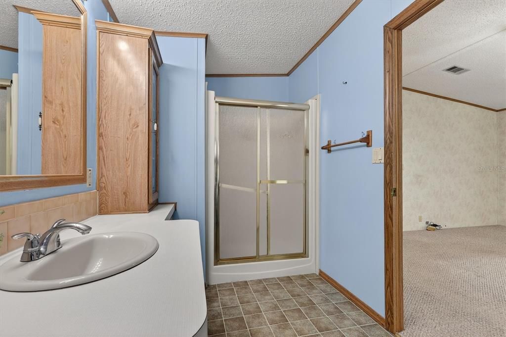 На продажу: $169,000 (2 спален, 2 ванн, 1507 Квадратных фут)