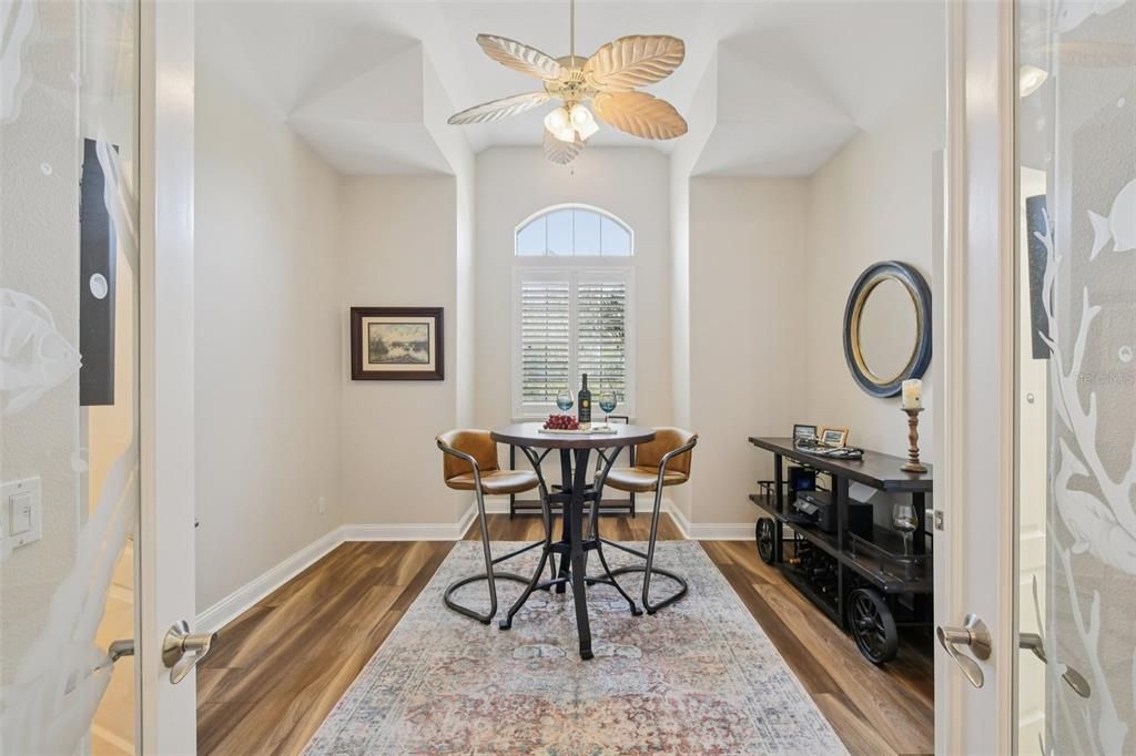 For Sale: $1,499,000 (4 beds, 3 baths, 2674 Square Feet)