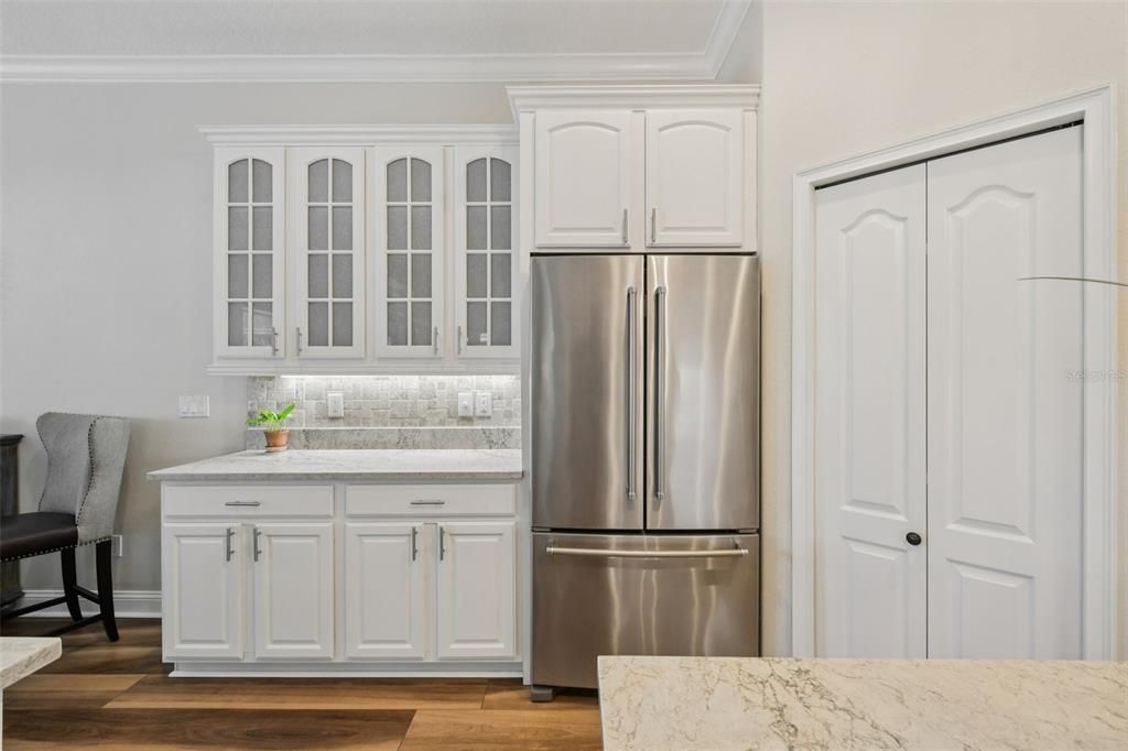 For Sale: $1,499,000 (4 beds, 3 baths, 2674 Square Feet)