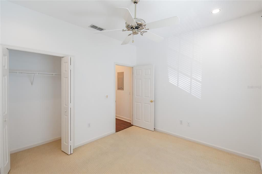 For Rent: $2,200 (3 beds, 2 baths, 1349 Square Feet)