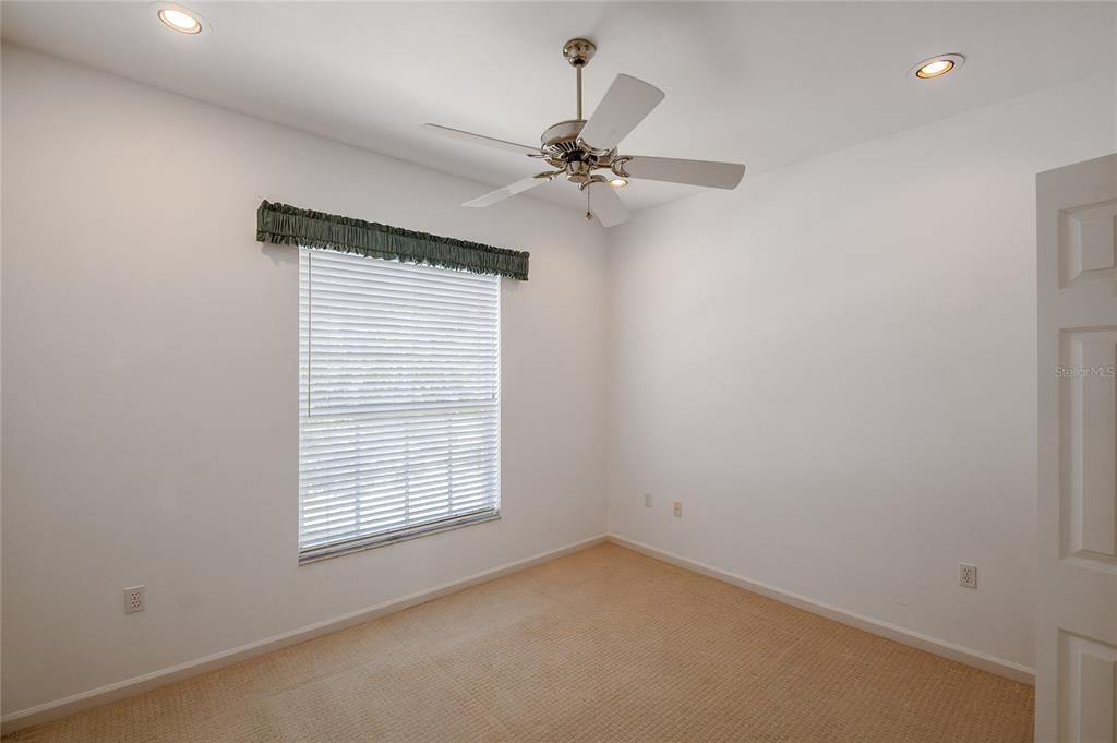 For Rent: $2,200 (3 beds, 2 baths, 1349 Square Feet)