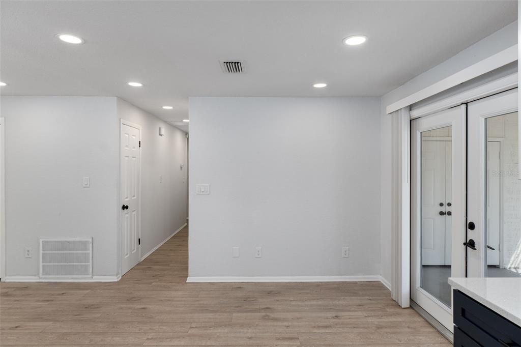 Activo con contrato: $248,000 (3 camas, 2 baños, 1104 Pies cuadrados)