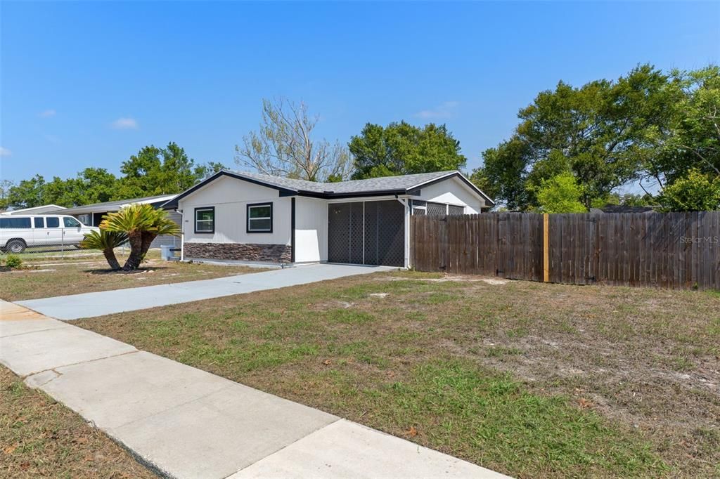 Activo con contrato: $248,000 (3 camas, 2 baños, 1104 Pies cuadrados)