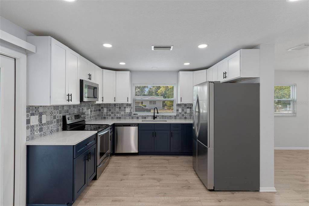 Activo con contrato: $248,000 (3 camas, 2 baños, 1104 Pies cuadrados)
