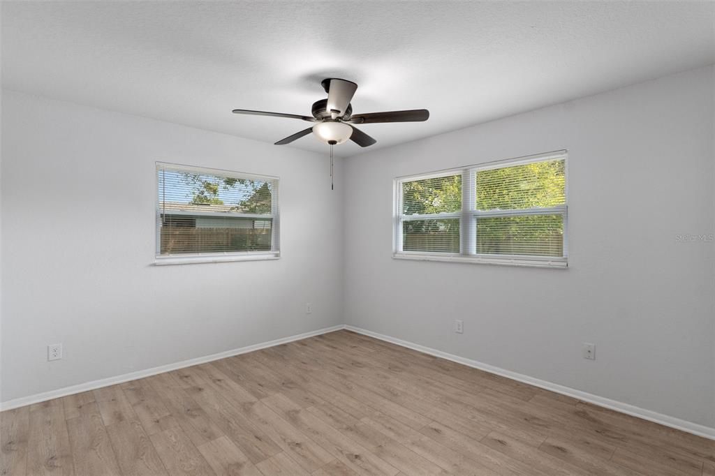 Activo con contrato: $248,000 (3 camas, 2 baños, 1104 Pies cuadrados)
