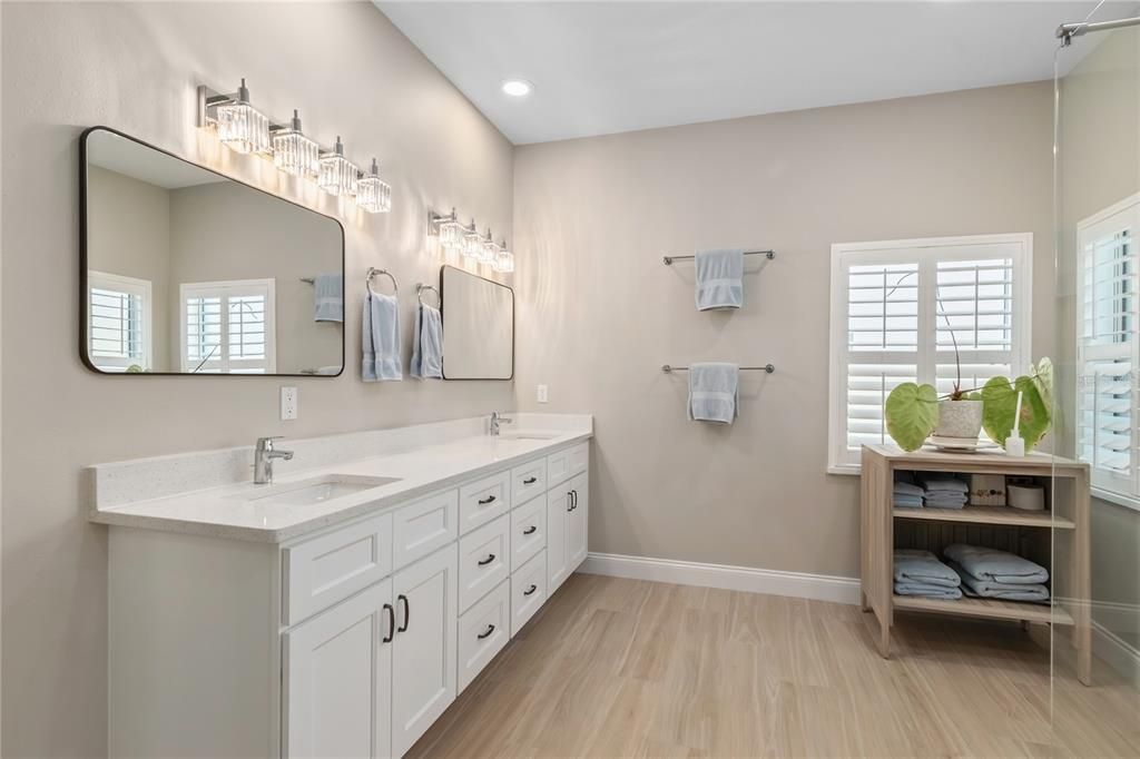 En Venta: $1,399,000 (3 camas, 3 baños, 3369 Pies cuadrados)