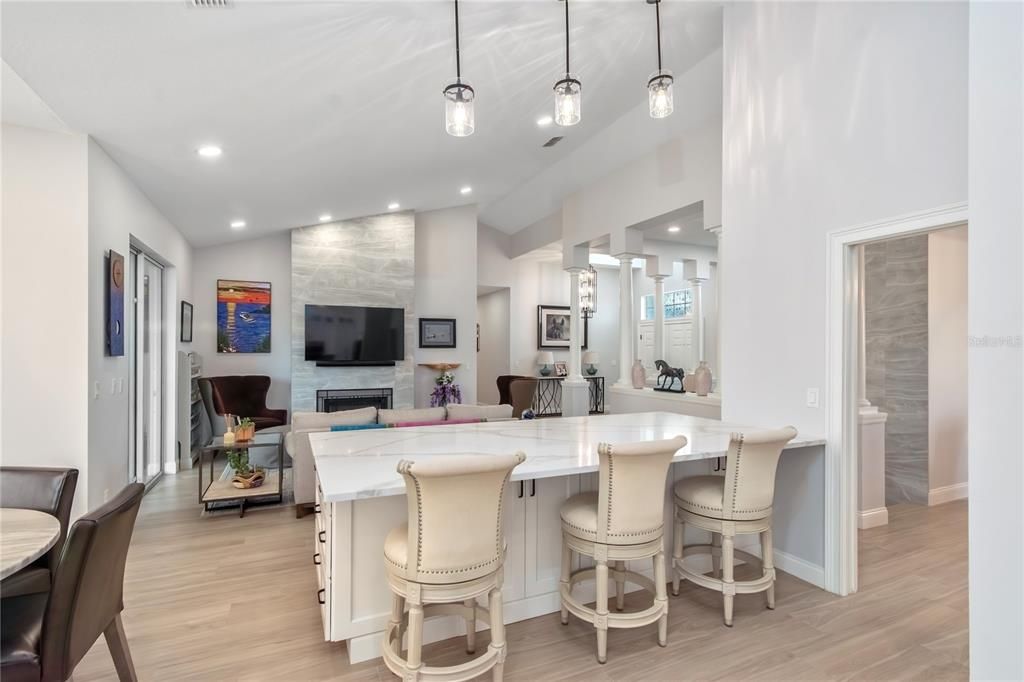 En Venta: $1,399,000 (3 camas, 3 baños, 3369 Pies cuadrados)