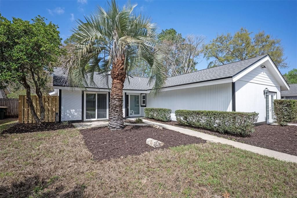 Recently Sold: $455,000 (4 beds, 2 baths, 2117 Square Feet)