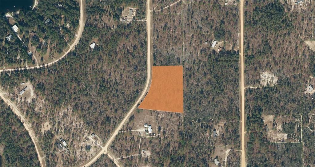 En Venta: $79,900 (5.02 acres)