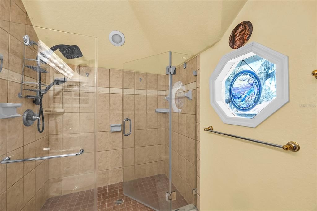 En Venta: $849,900 (5 camas, 3 baños, 3465 Pies cuadrados)