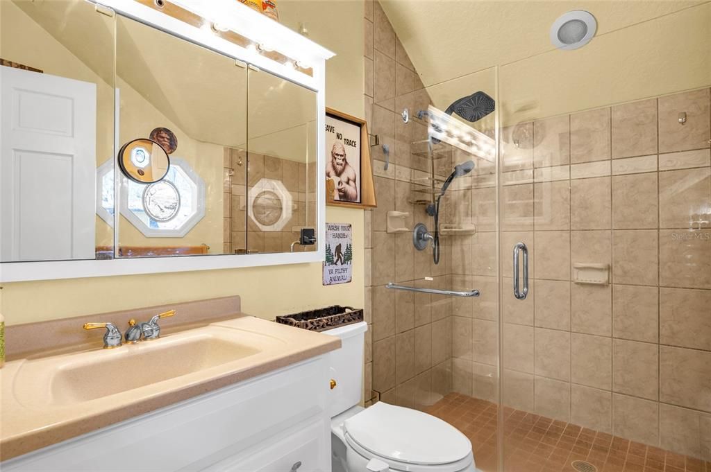 En Venta: $849,900 (5 camas, 3 baños, 3465 Pies cuadrados)