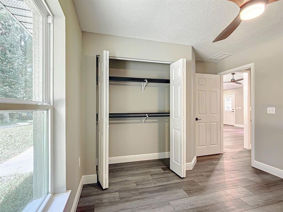 En Venta: $349,900 (3 camas, 2 baños, 1396 Pies cuadrados)