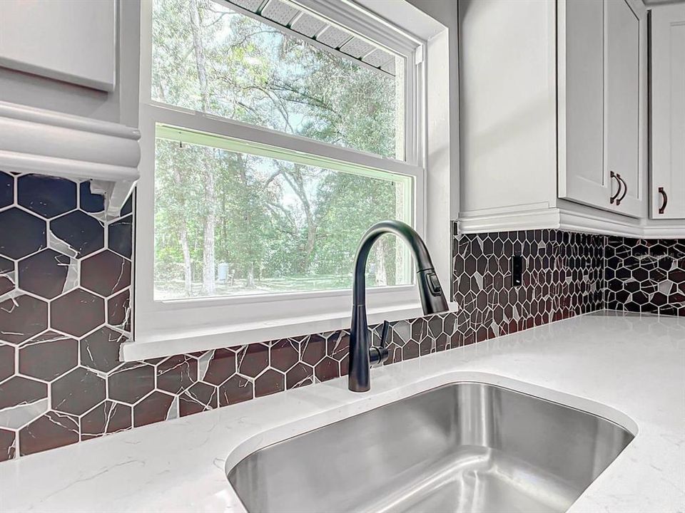 En Venta: $349,900 (3 camas, 2 baños, 1396 Pies cuadrados)