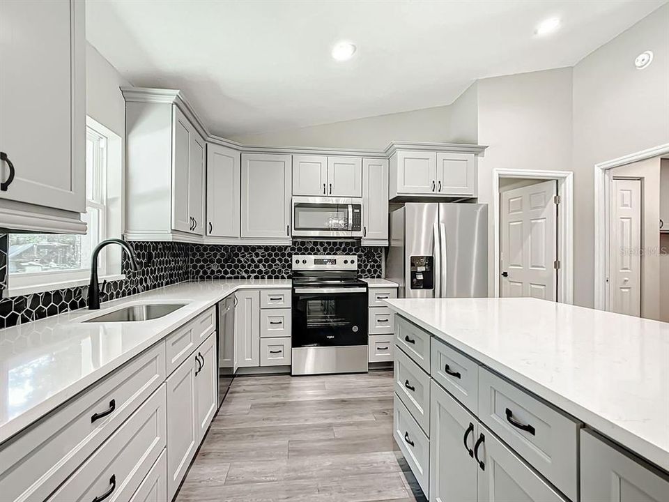 En Venta: $349,900 (3 camas, 2 baños, 1396 Pies cuadrados)