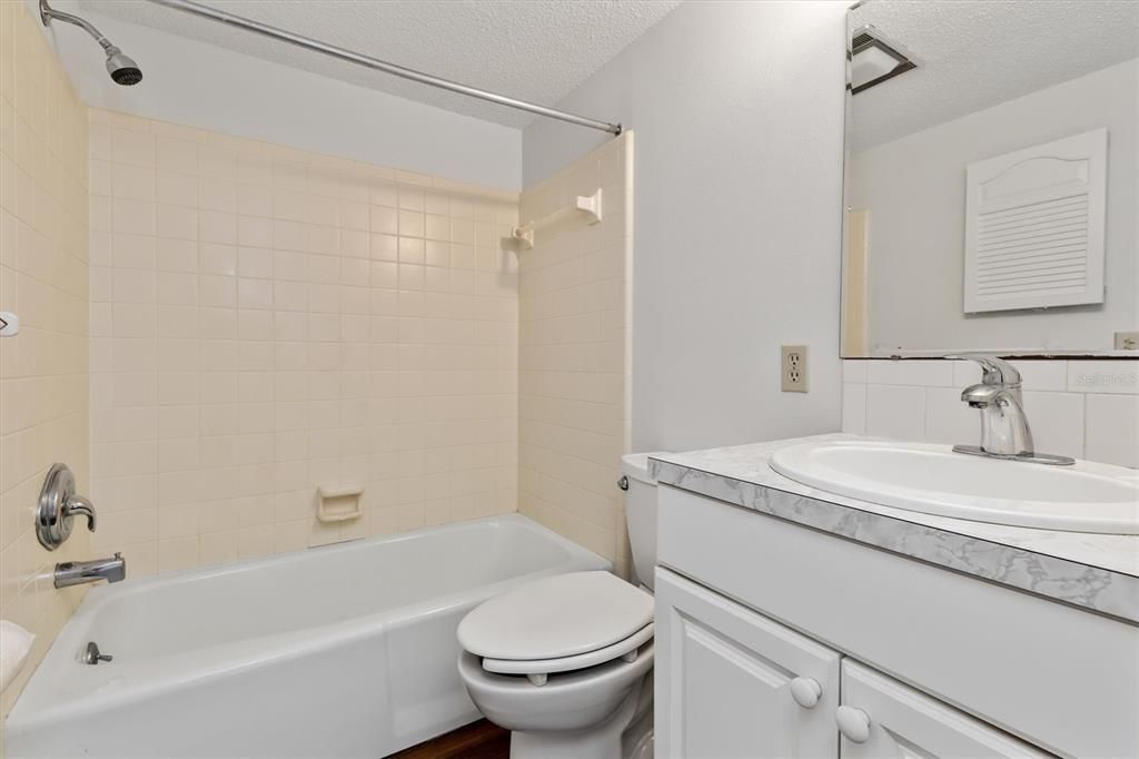 En Venta: $87,500 (1 camas, 1 baños, 572 Pies cuadrados)