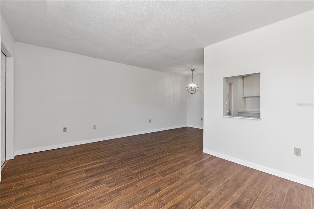 En Venta: $87,500 (1 camas, 1 baños, 572 Pies cuadrados)