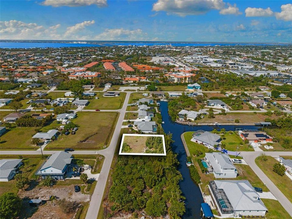 На продажу: $125,000 (0.23 acres)