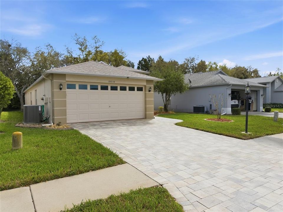 Active With Contract: $279,900 (3 beds, 2 baths, 1683 Square Feet)