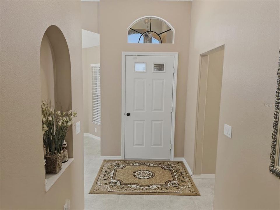Active With Contract: $279,900 (3 beds, 2 baths, 1683 Square Feet)