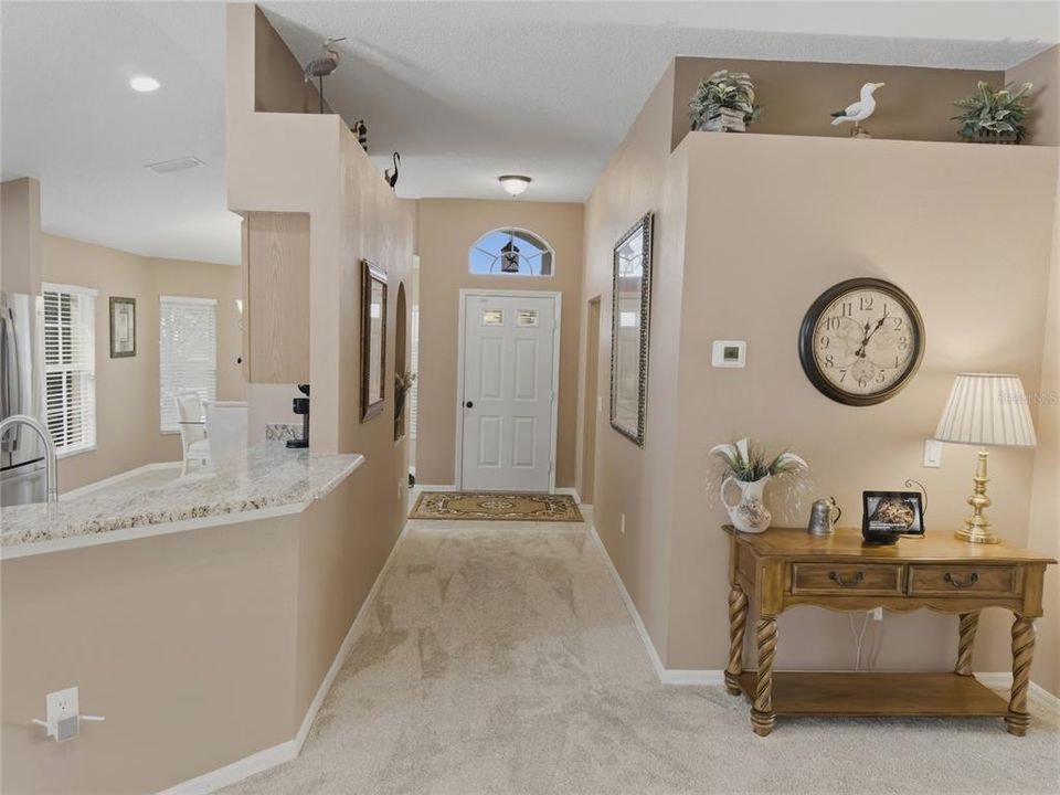 Active With Contract: $279,900 (3 beds, 2 baths, 1683 Square Feet)