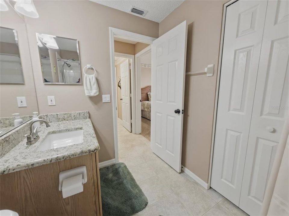 Active With Contract: $279,900 (3 beds, 2 baths, 1683 Square Feet)