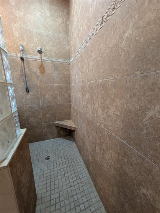 En Renta: $3,150 (3 camas, 2 baños, 1925 Pies cuadrados)