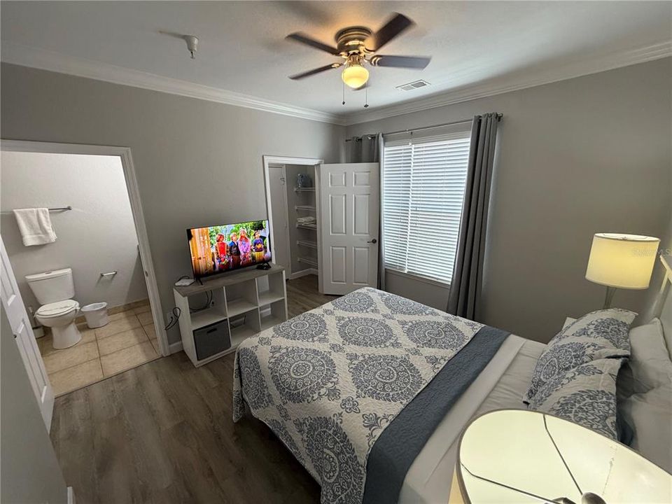 Active With Contract: $193,900 (3 beds, 2 baths, 1244 Square Feet)