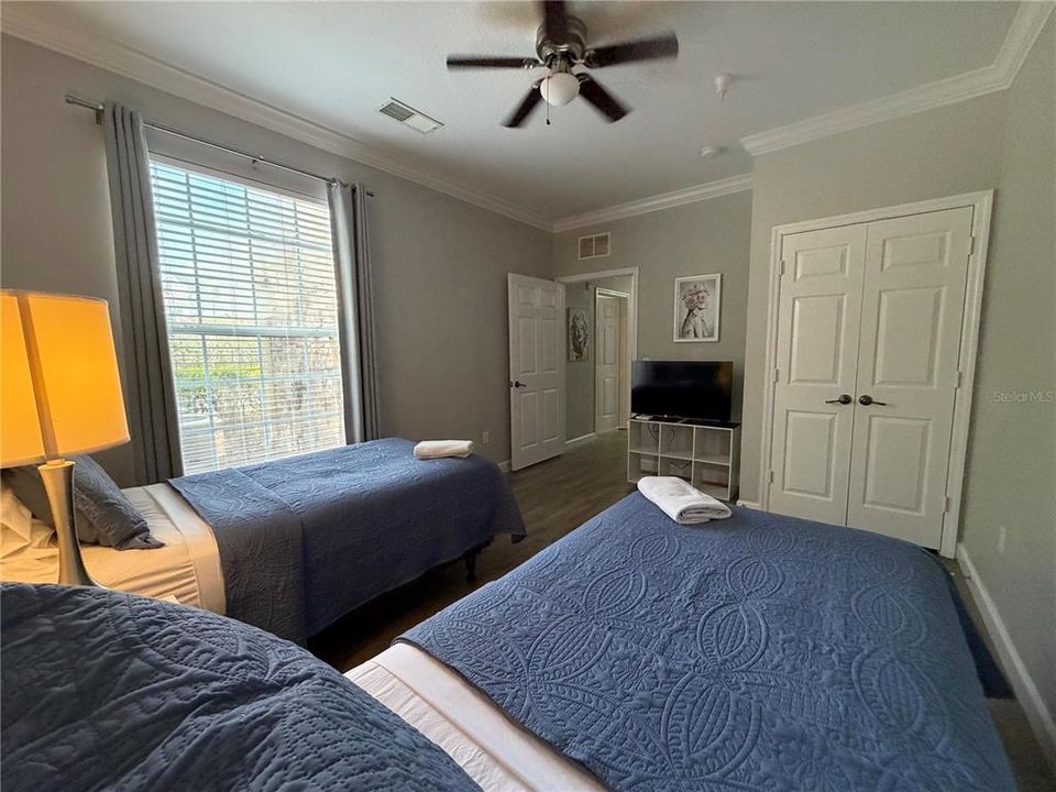 Active With Contract: $193,900 (3 beds, 2 baths, 1244 Square Feet)