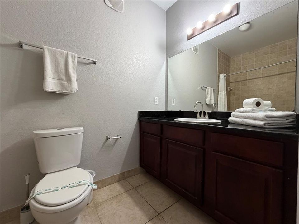 Active With Contract: $193,900 (3 beds, 2 baths, 1244 Square Feet)
