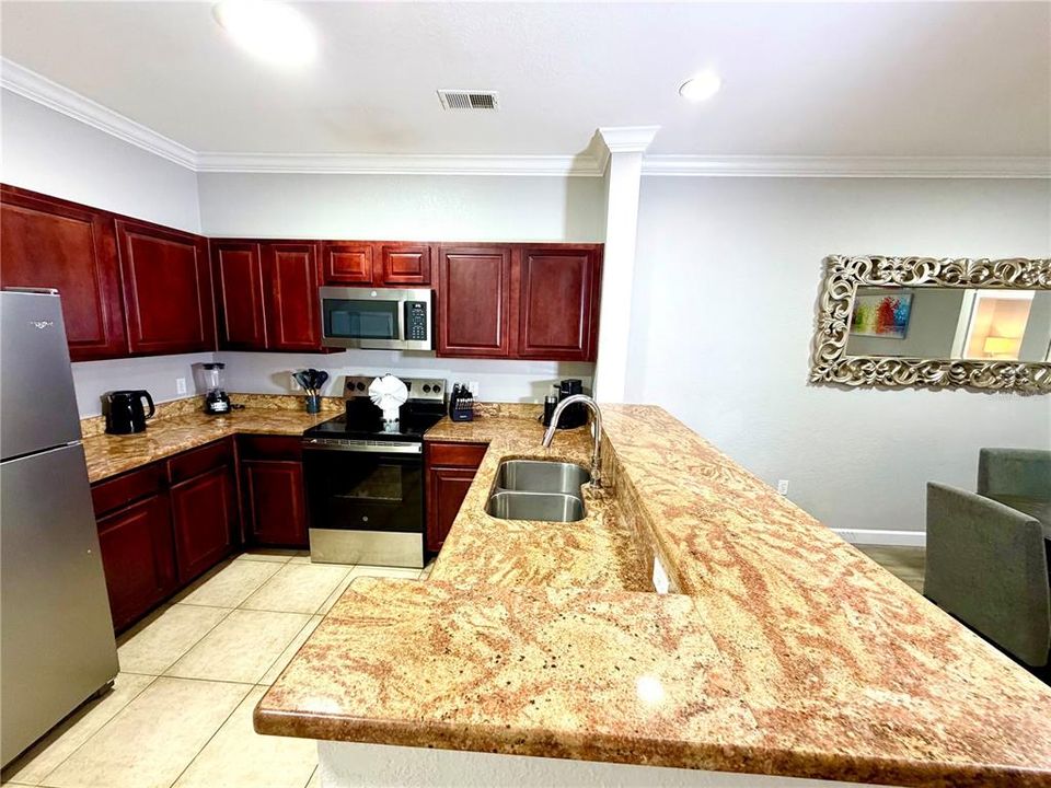 Active With Contract: $193,900 (3 beds, 2 baths, 1244 Square Feet)