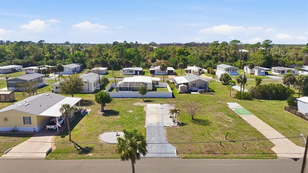 待售: $29,900 (0.18 acres)