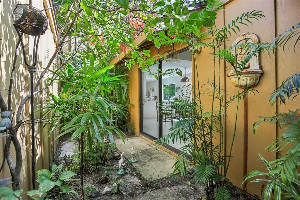 待售: $475,000 (3 贝兹, 2 浴室, 1716 平方英尺)