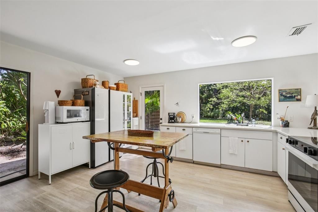 待售: $475,000 (3 贝兹, 2 浴室, 1716 平方英尺)