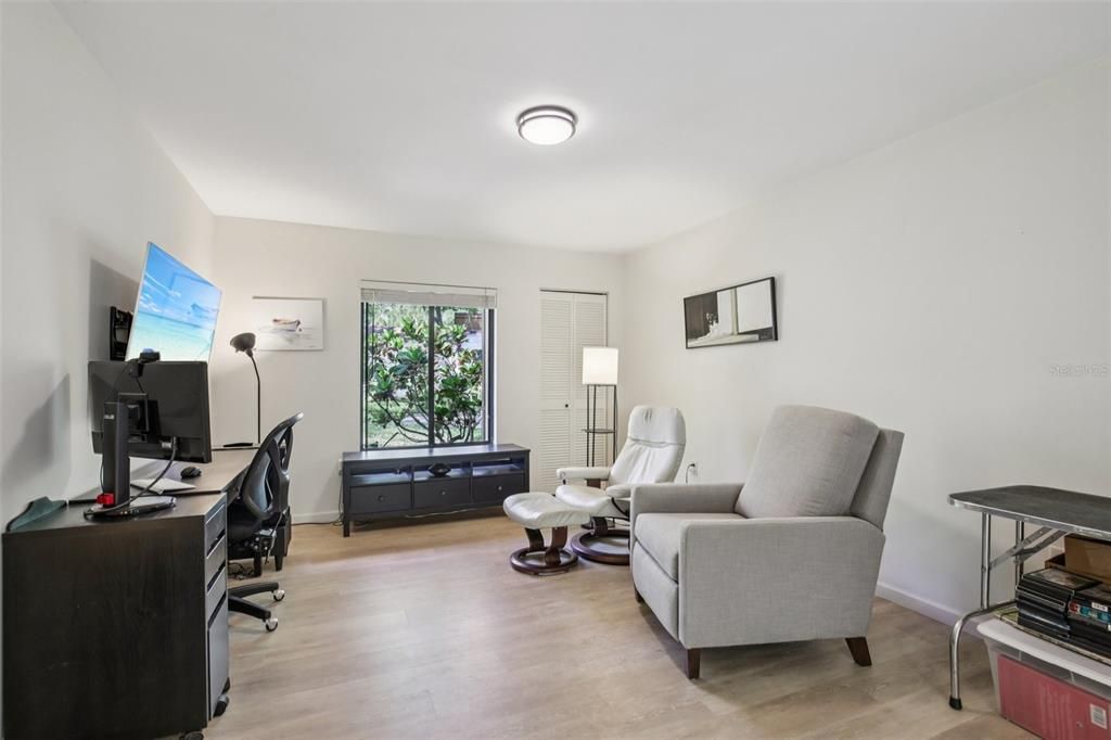 待售: $475,000 (3 贝兹, 2 浴室, 1716 平方英尺)