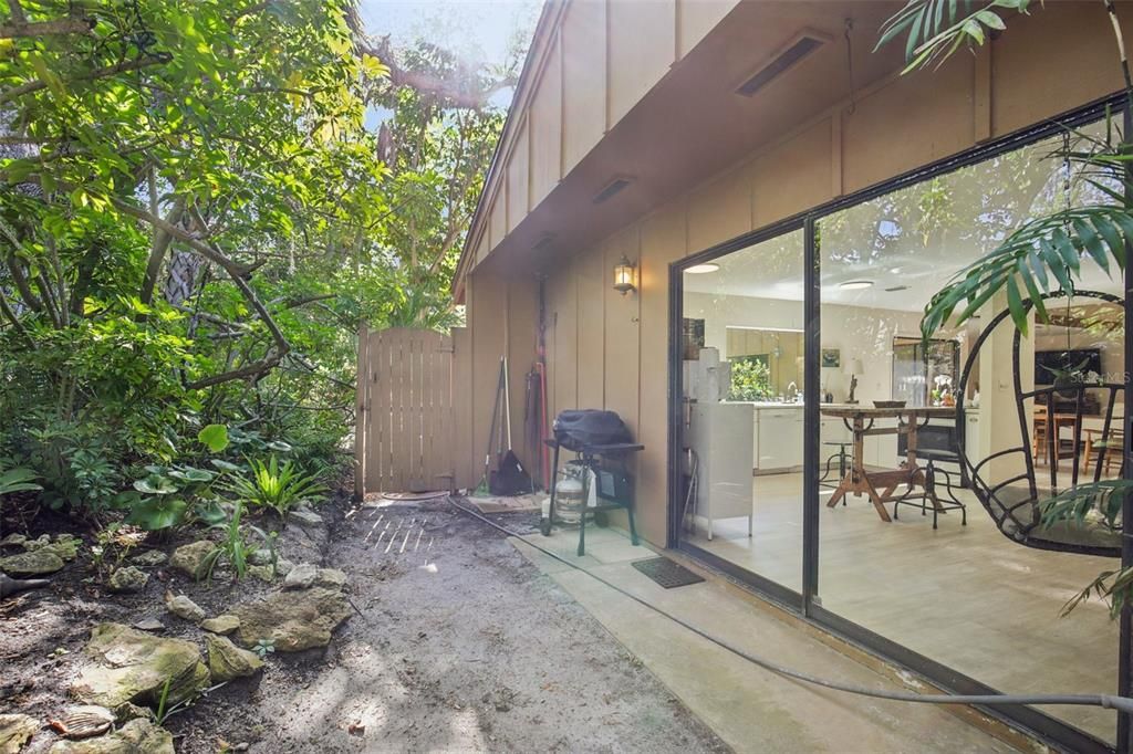 待售: $475,000 (3 贝兹, 2 浴室, 1716 平方英尺)