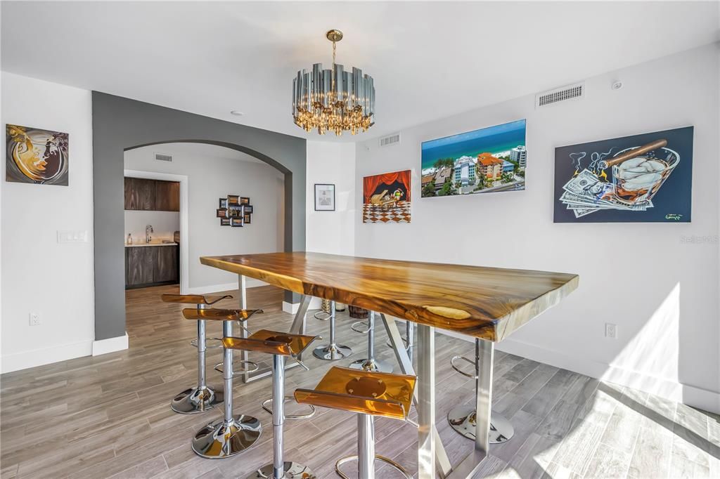 На продажу: $4,295,000 (3 спален, 3 ванн, 3620 Квадратных фут)