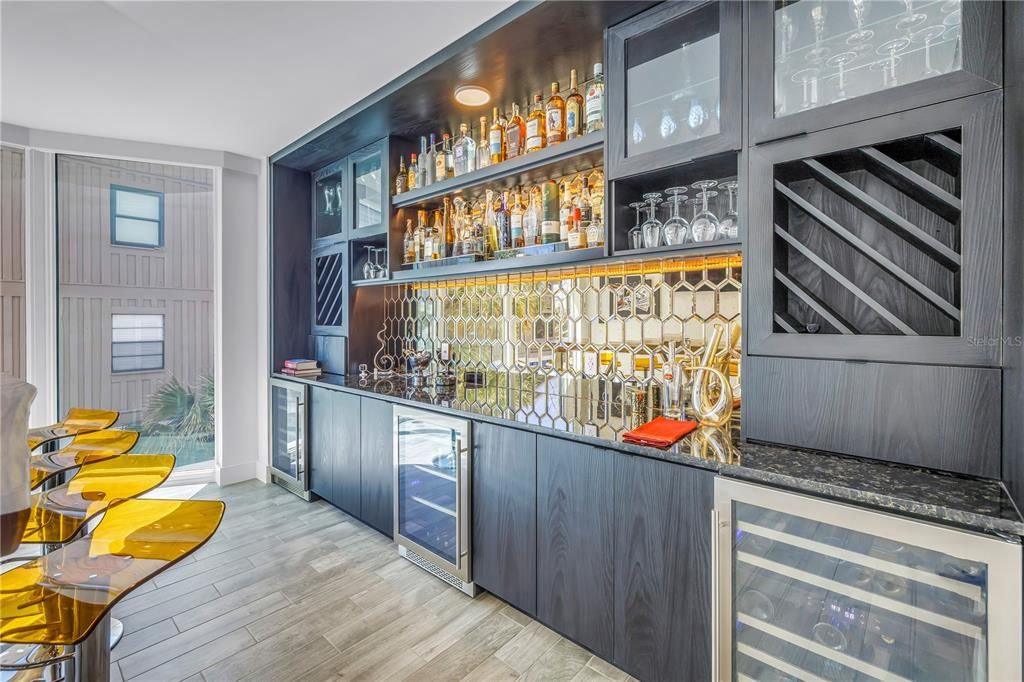 На продажу: $4,295,000 (3 спален, 3 ванн, 3620 Квадратных фут)