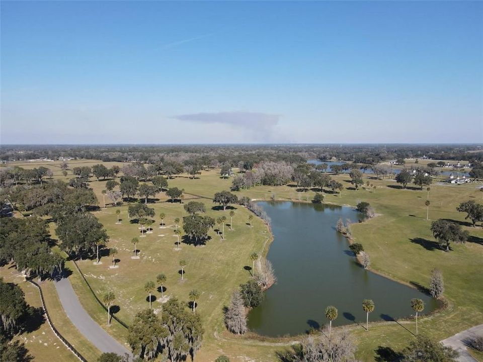 待售: $530,000 (11.85 acres)