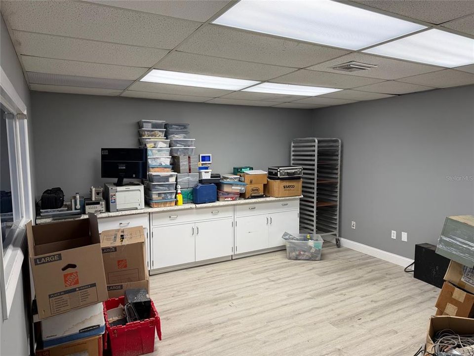 На продажу: $27,600 (0 спален, 0 ванн, 1600 Квадратных фут)