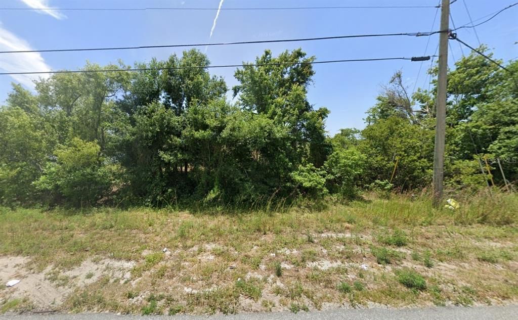 На продажу: $256,999 (9.77 acres)