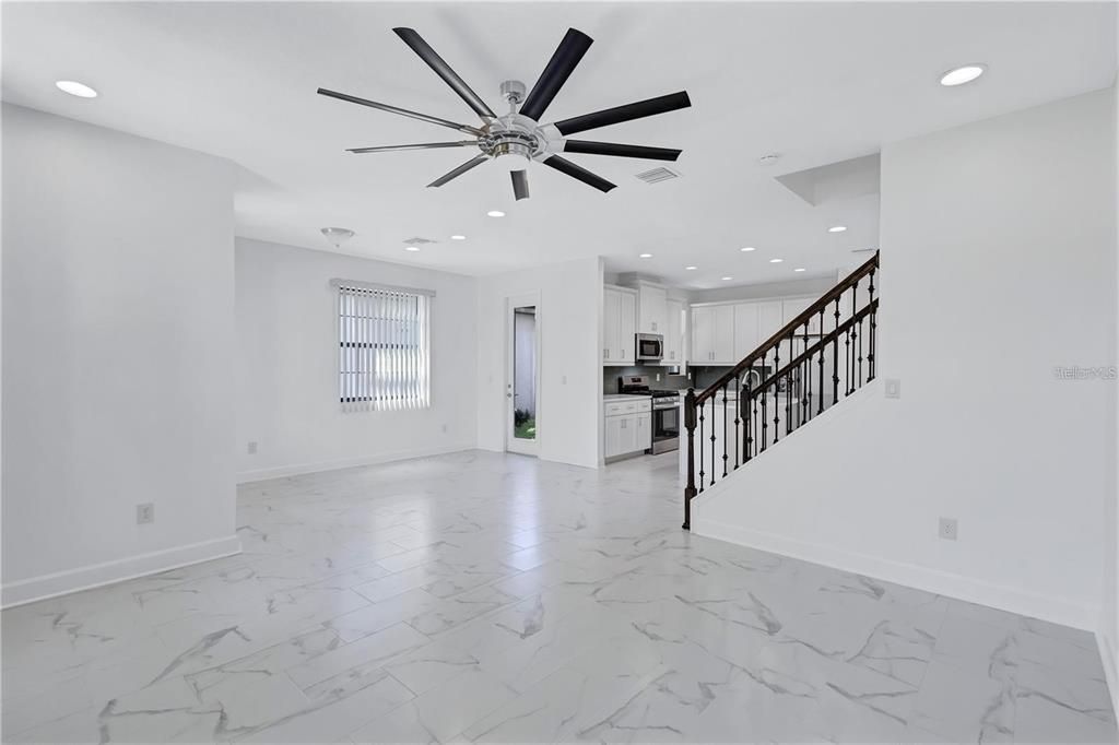 En Venta: $304,900 (2 camas, 2 baños, 1422 Pies cuadrados)