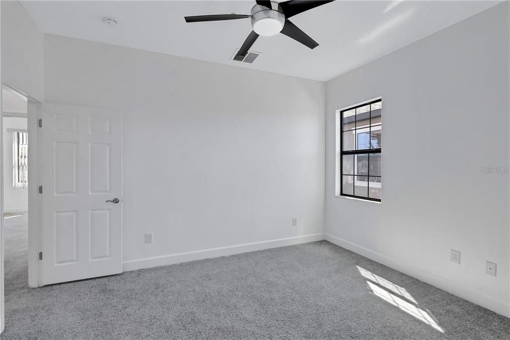 En Venta: $304,900 (2 camas, 2 baños, 1422 Pies cuadrados)