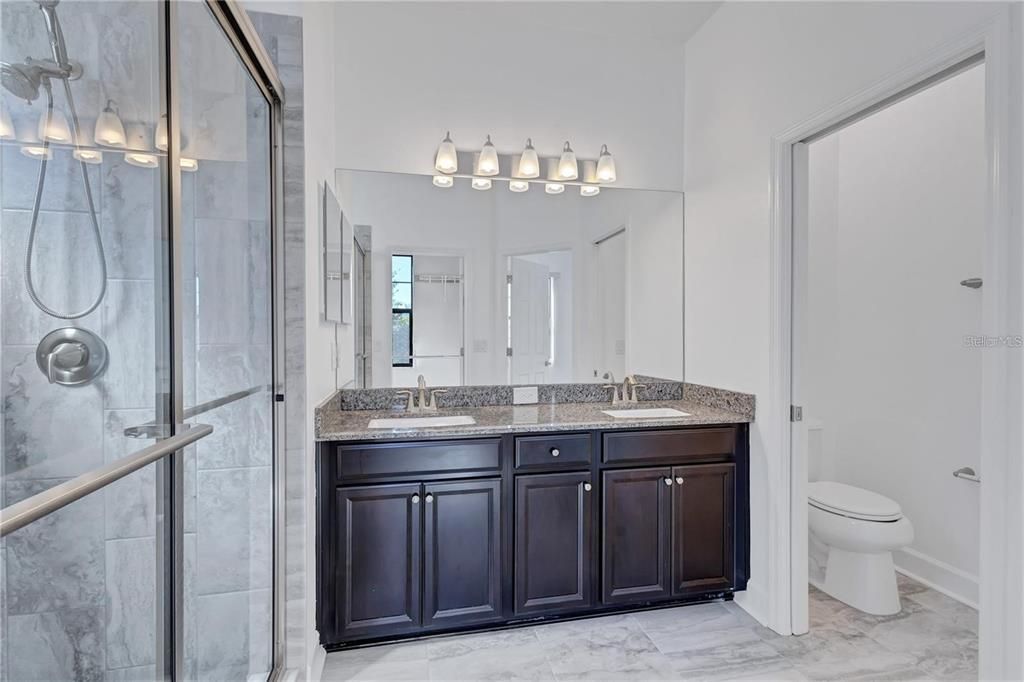 En Venta: $304,900 (2 camas, 2 baños, 1422 Pies cuadrados)