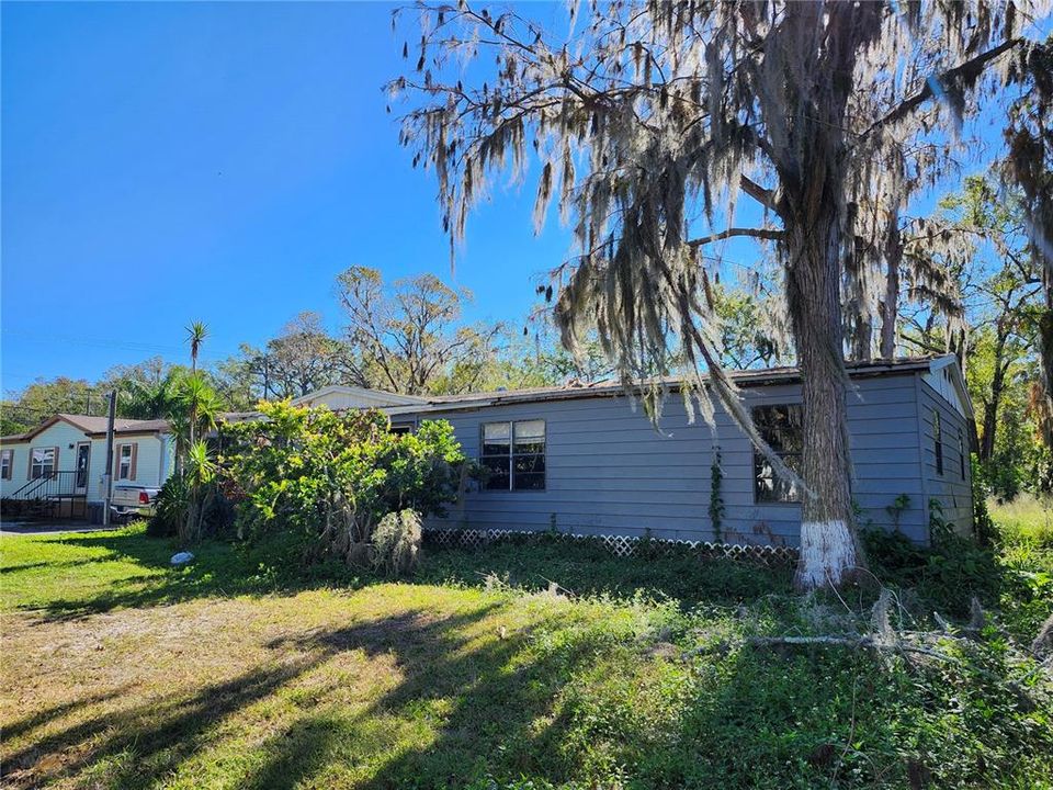 На продажу: $175,000 (0.28 acres)