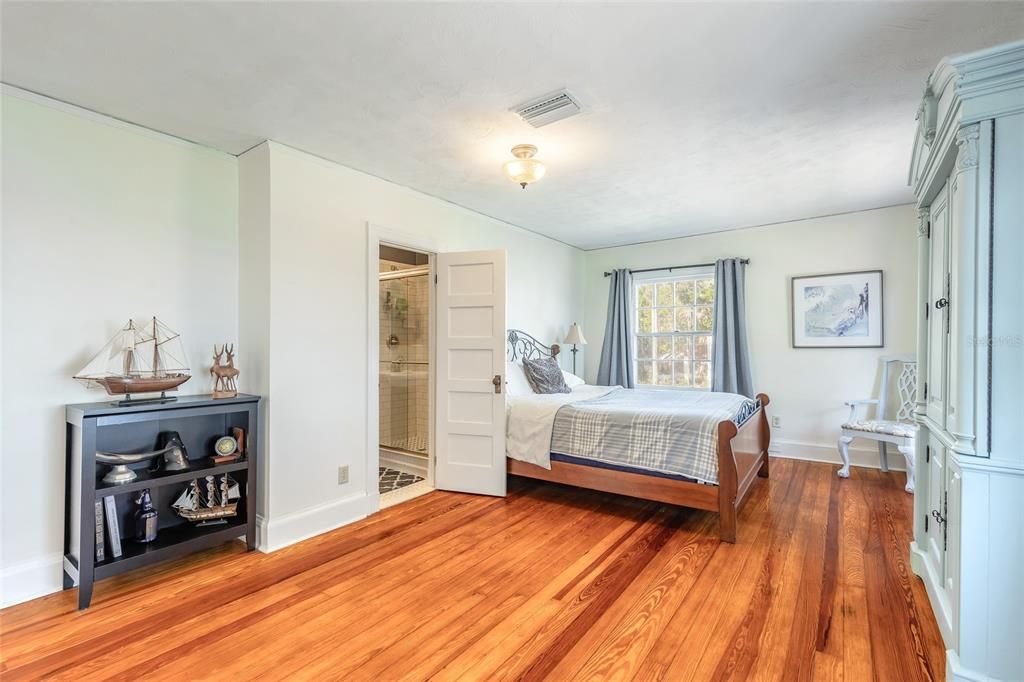 На продажу: $1,400,000 (5 спален, 6 ванн, 4529 Квадратных фут)