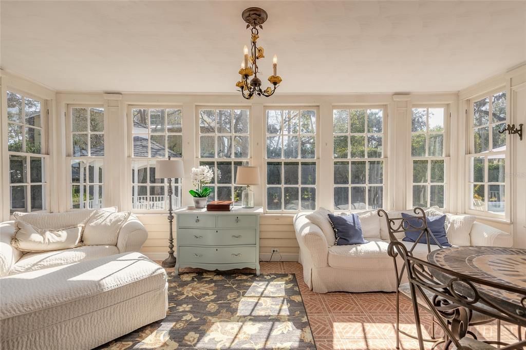 На продажу: $1,400,000 (5 спален, 6 ванн, 4529 Квадратных фут)