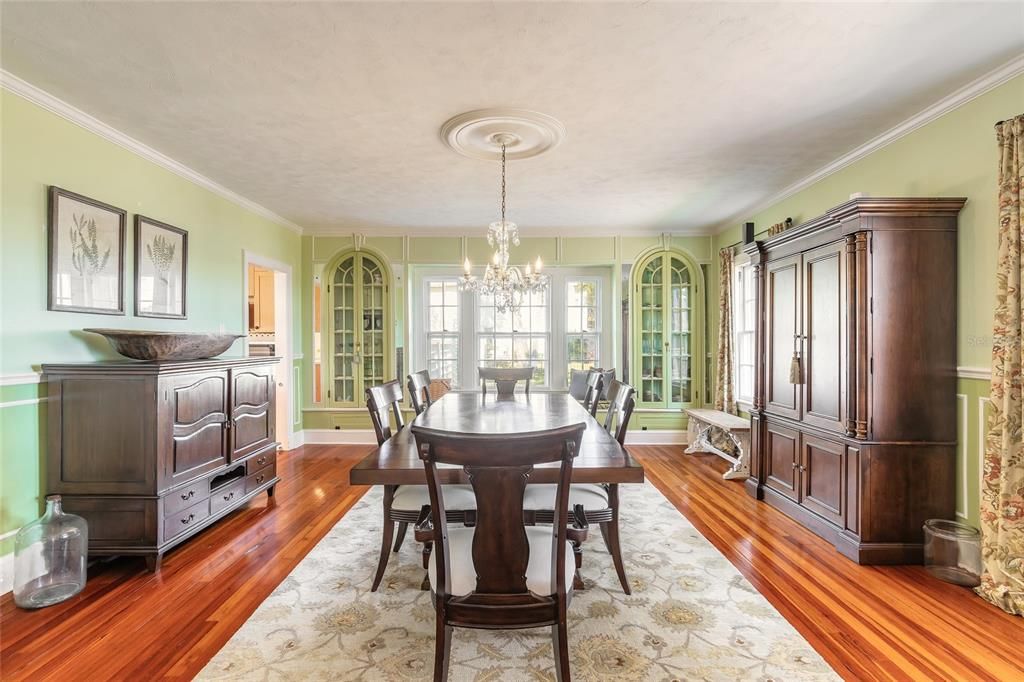 На продажу: $1,400,000 (5 спален, 6 ванн, 4529 Квадратных фут)