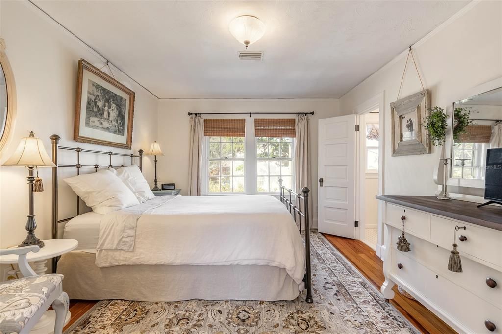 На продажу: $1,400,000 (5 спален, 6 ванн, 4529 Квадратных фут)